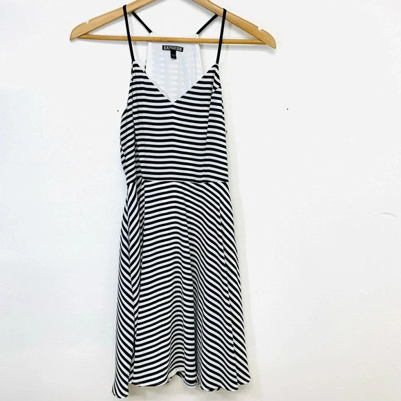 Express  Dress 4 Empire Flowy  Strappy Black White Stripe Short Casual Classic - Picture 1 of 9